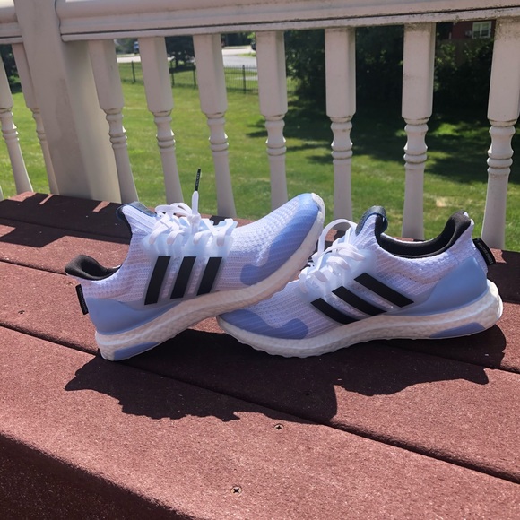 white walker tennis shoes